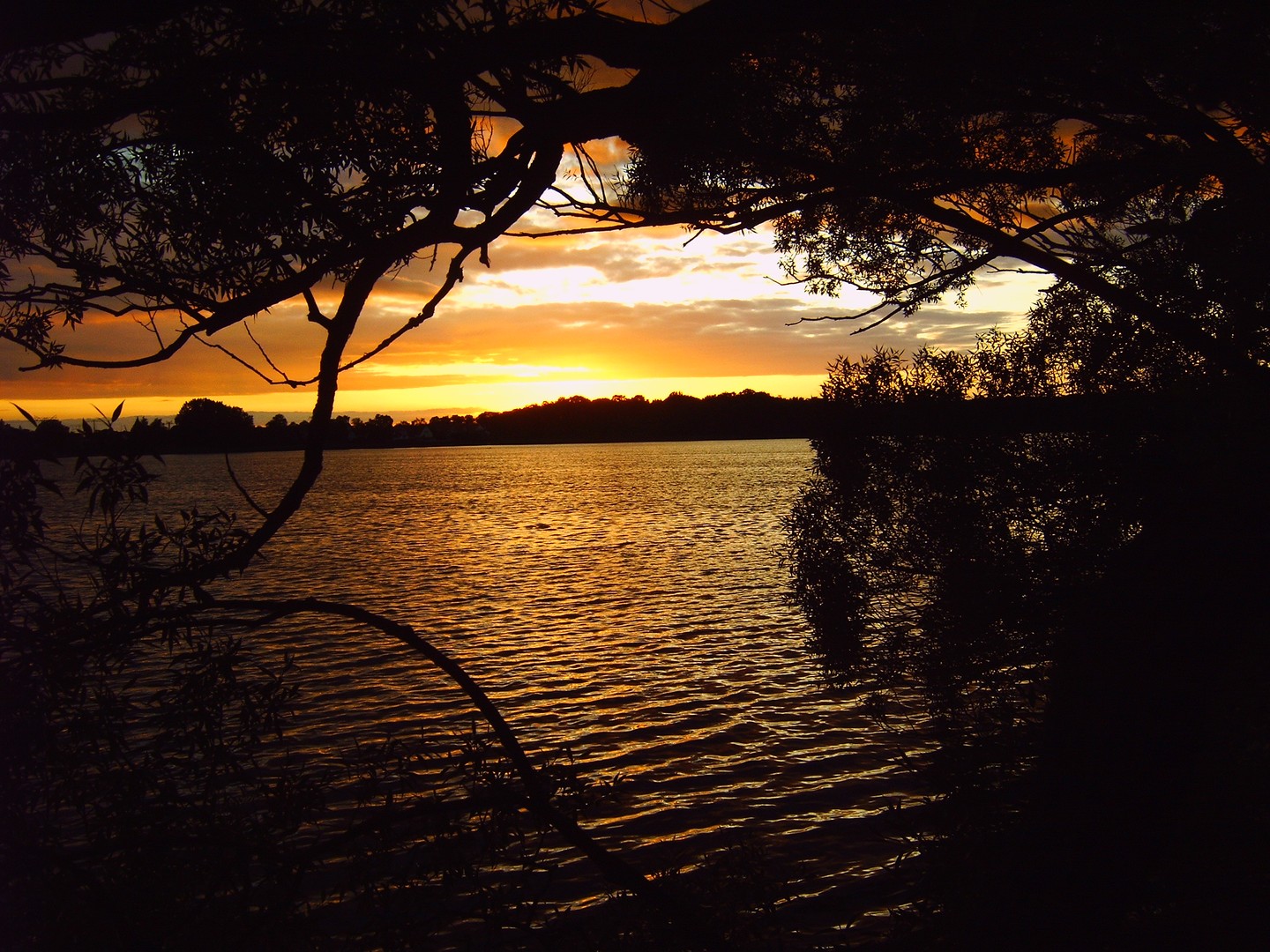 Sonnenuntergang über den Tiefwarensee