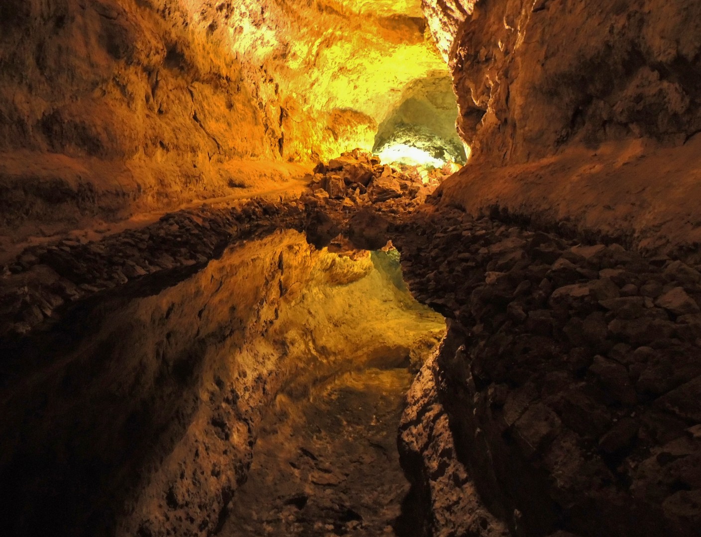 Lava Höhle