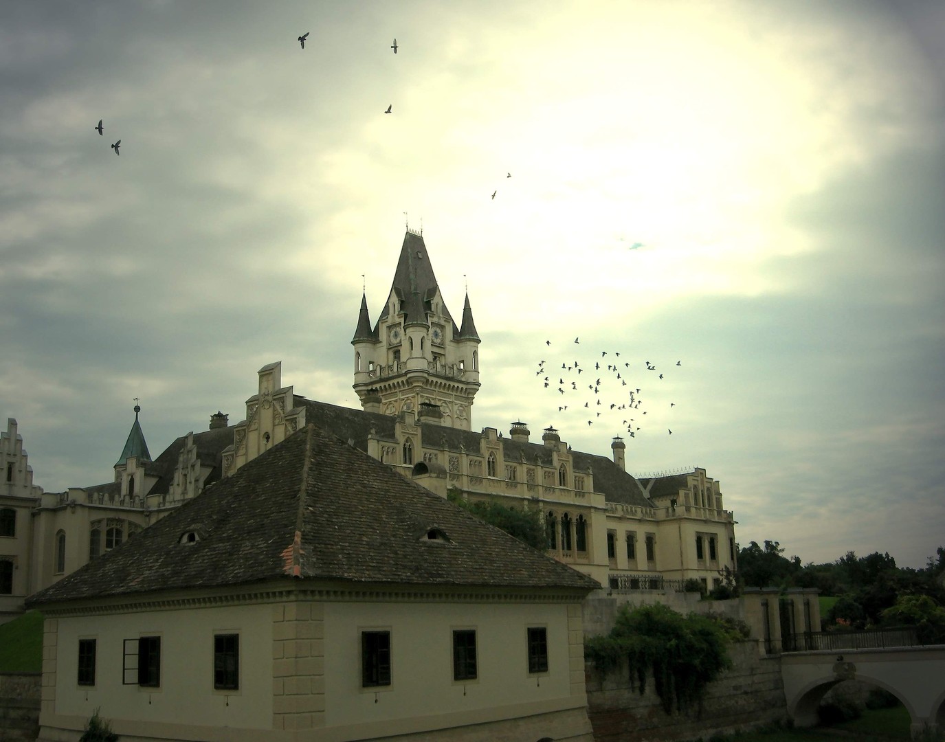 SCHLOSS GRAFENEGG