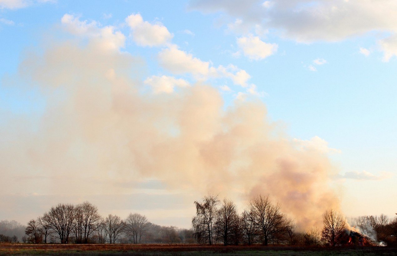 Traditionelles Osterfeuer