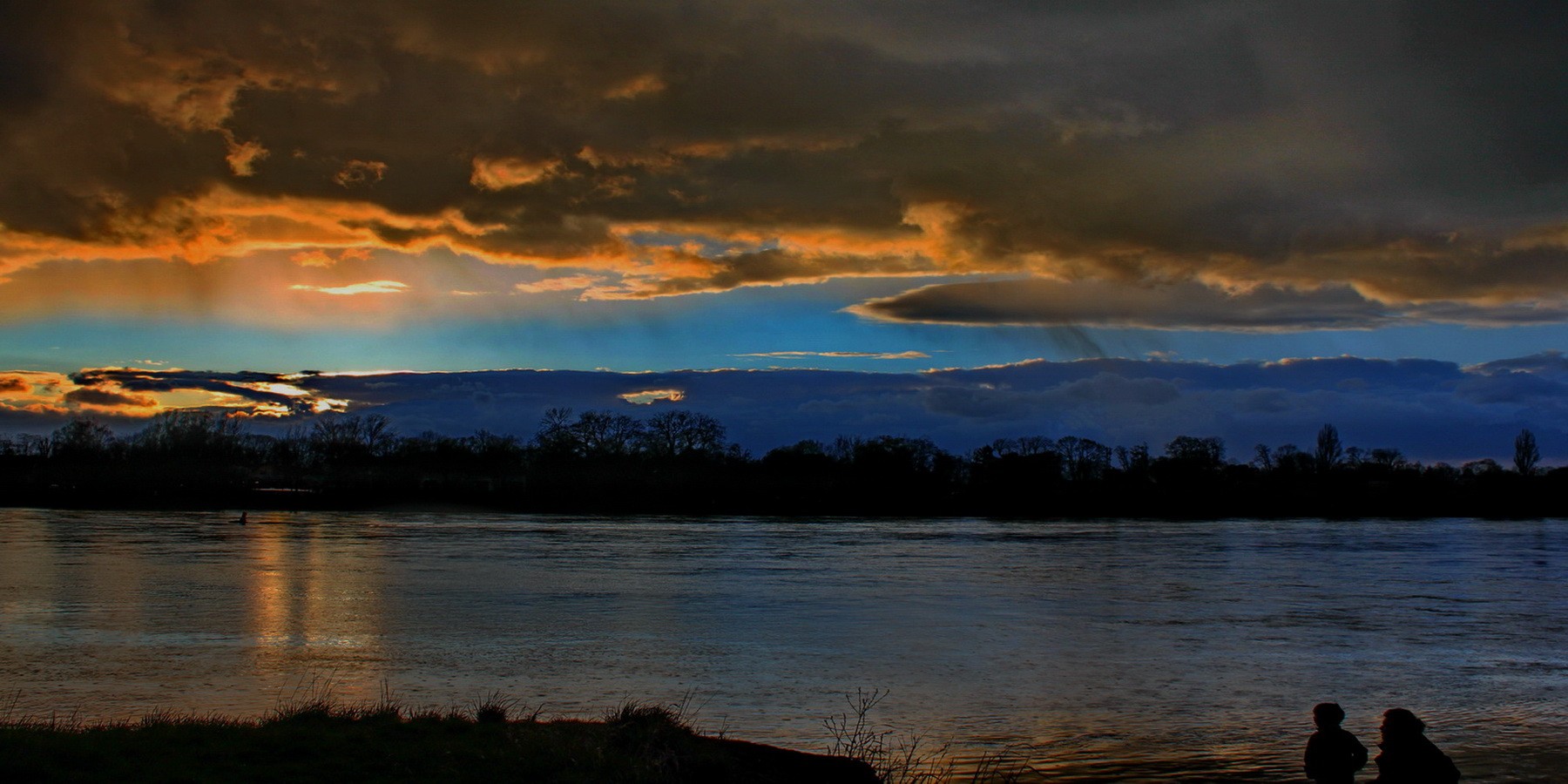 rechts vom Rhein