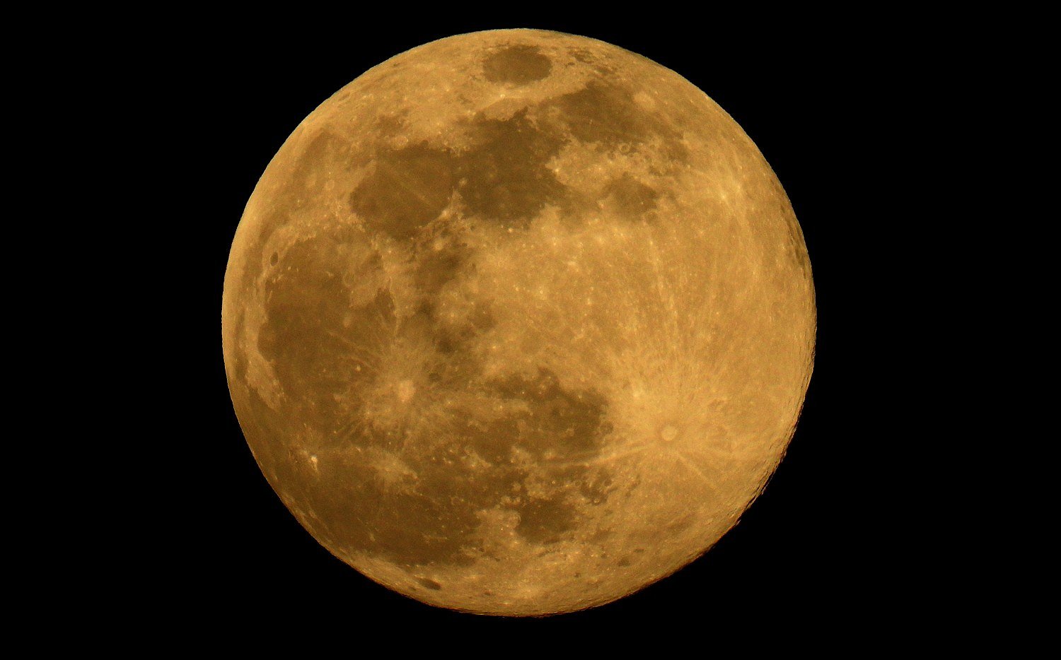 07.04.2020 La Lune - Der Mond - La Luna - The Moon