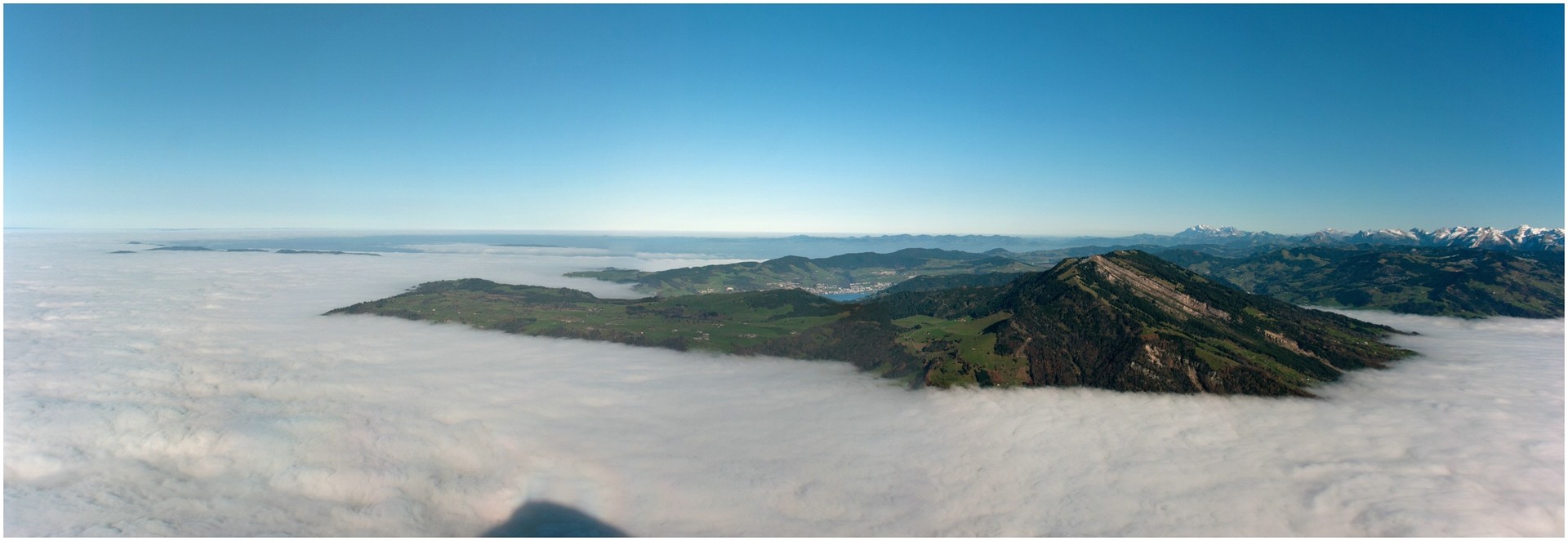 Nebelmeer von der Rigi her