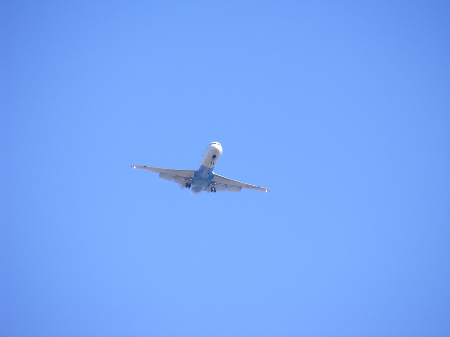 Airplane Vienna Schwechat - Flugzeug Wien Schwechat